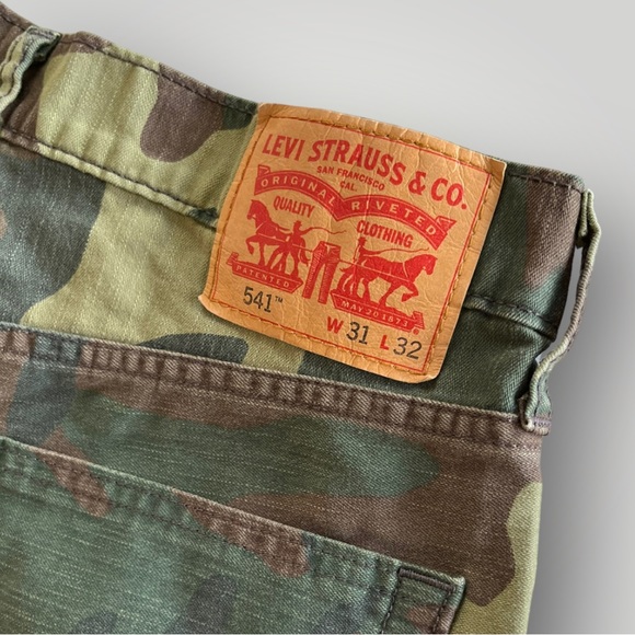 Levi’s 541 Camouflage Jeans - Picture 6 of 11